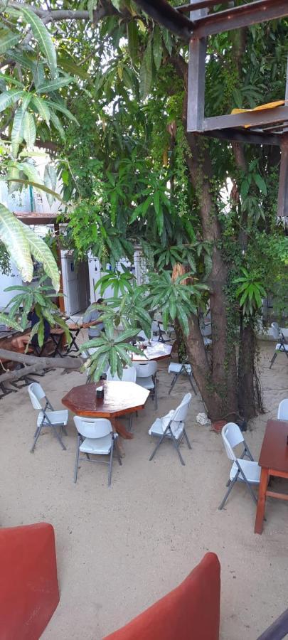 Hostel Cafe El Pescador Пуэрто-Эскондидо Экстерьер фото