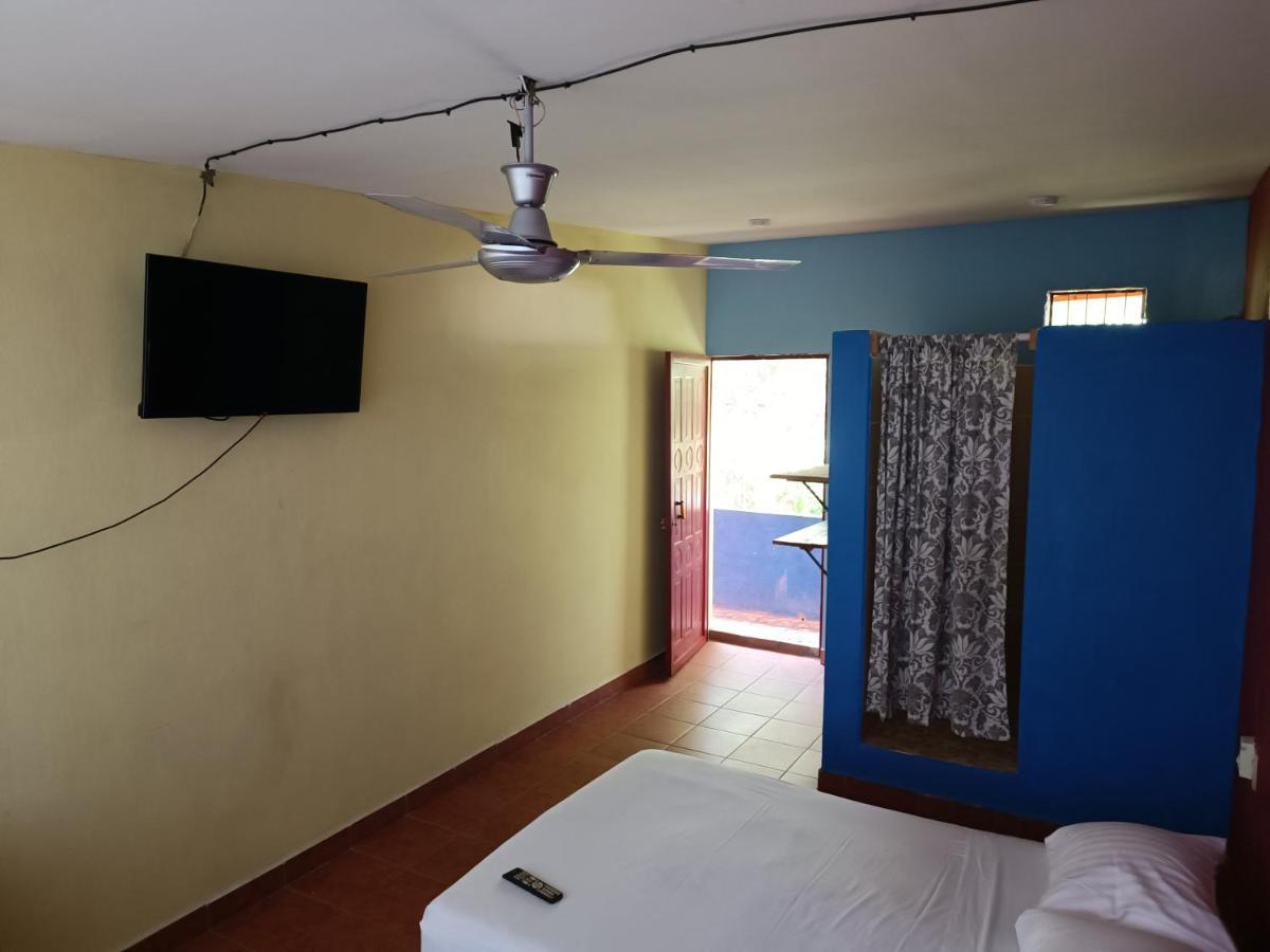 Hostel Cafe El Pescador Пуэрто-Эскондидо Экстерьер фото
